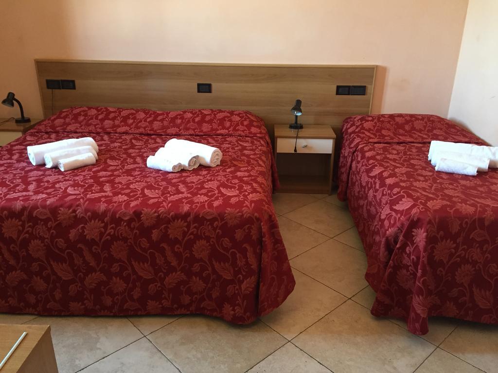 Hotel Le Corti Pitstop Ferrara Exterior photo